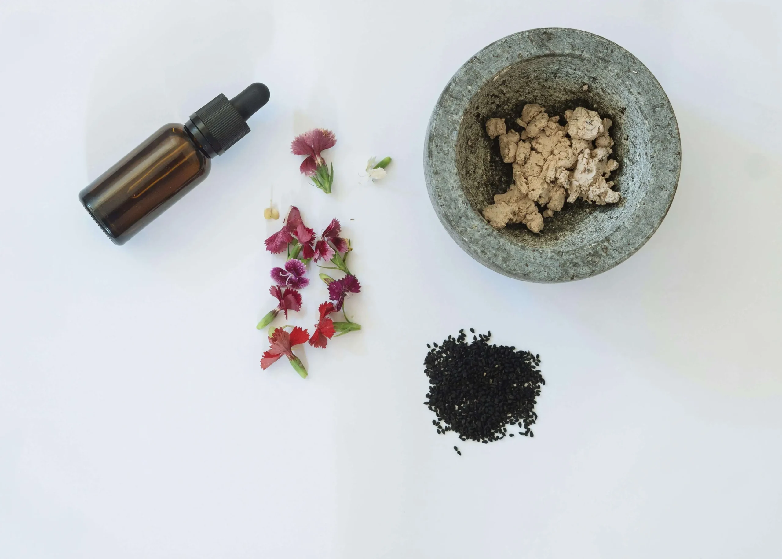 11 Best Natural Ingredients to Look for in Cosmetics